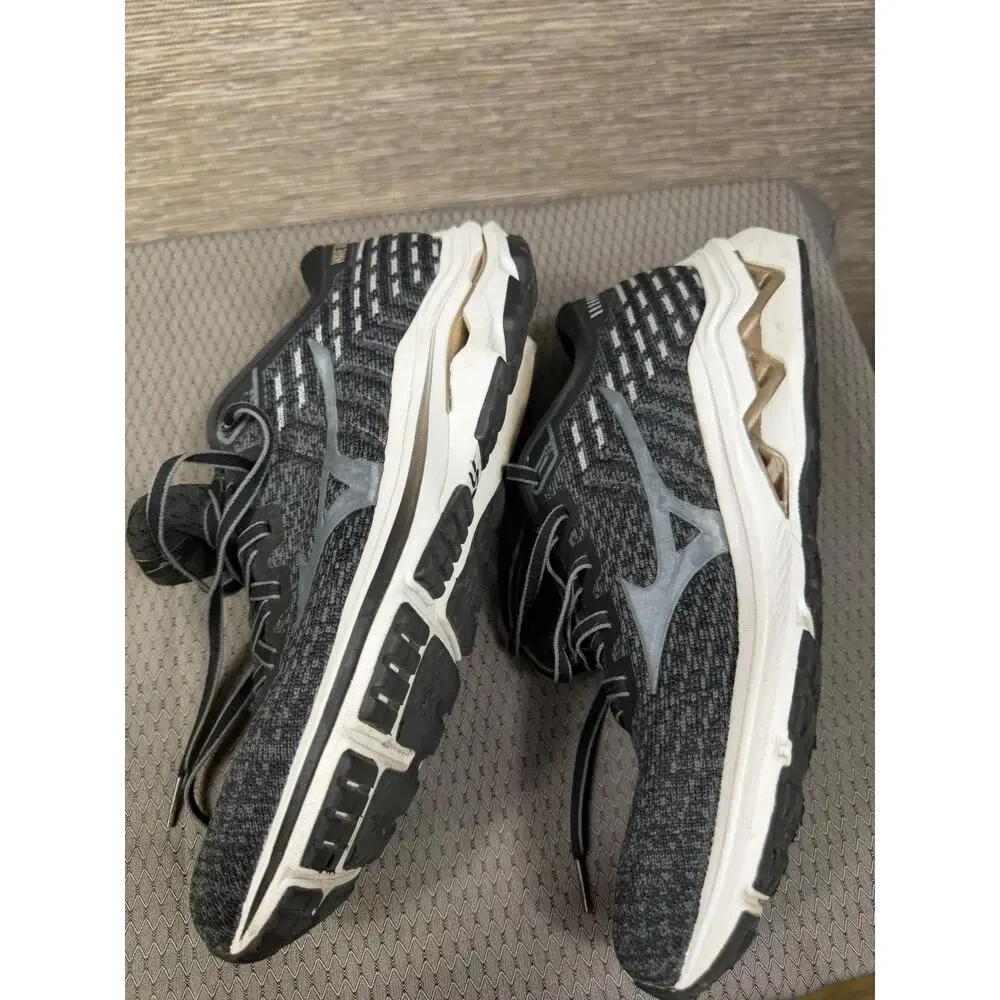 Mizuno Wave Inspire 17 Shoes Womens Size 11.5 Black Waveknit Running Sneakers